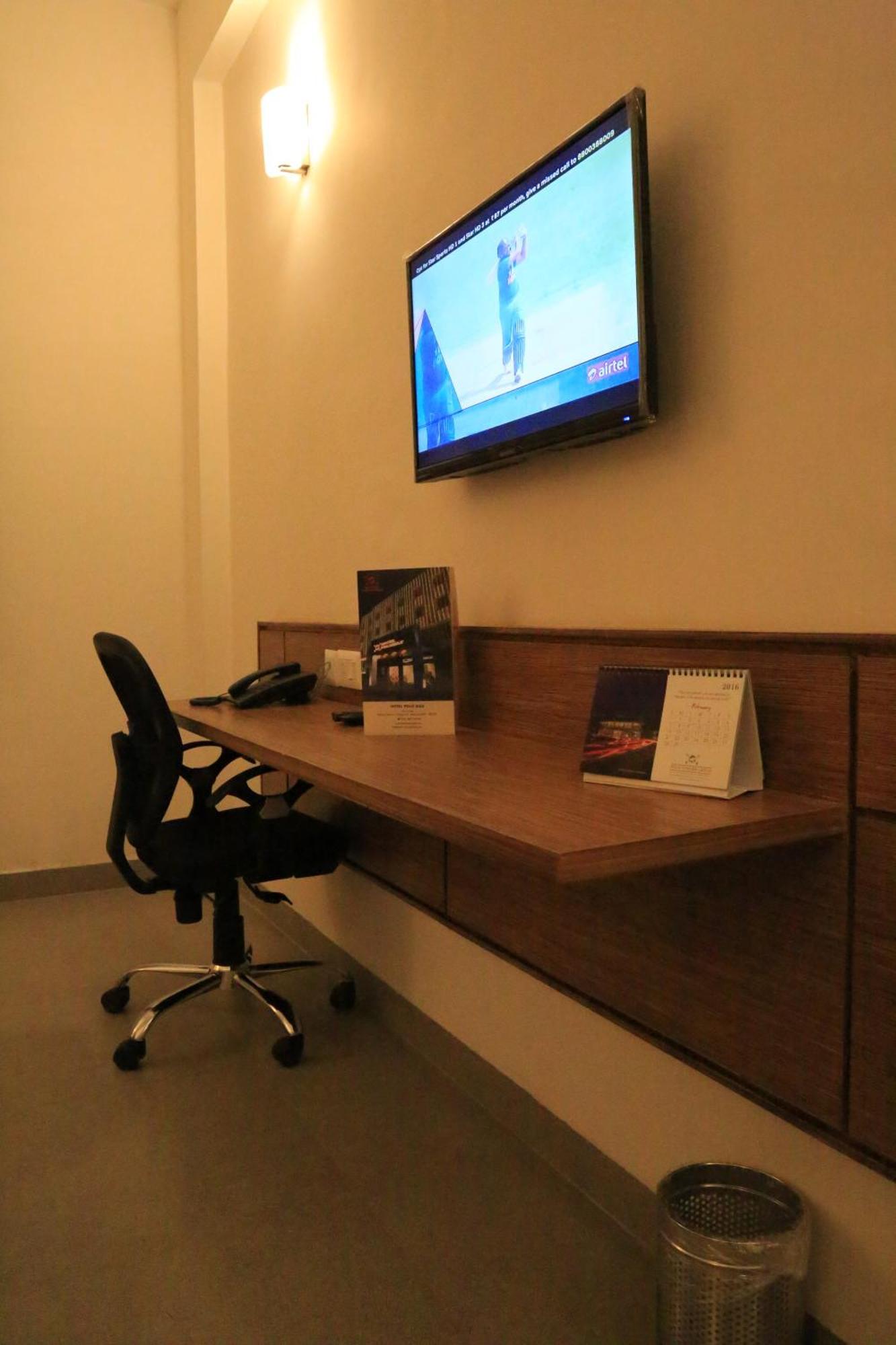 Max Hotels Jabalpur Quarto foto