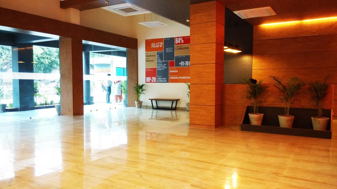 Max Hotels Jabalpur Exterior foto