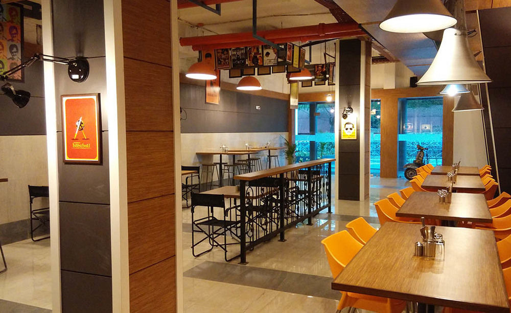 Max Hotels Jabalpur Exterior foto